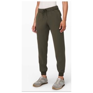 Lululemon On the Fly Joggers